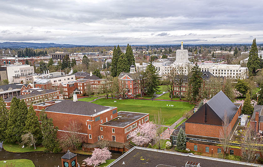 Willamette University's Salem Campus (aerial photo)