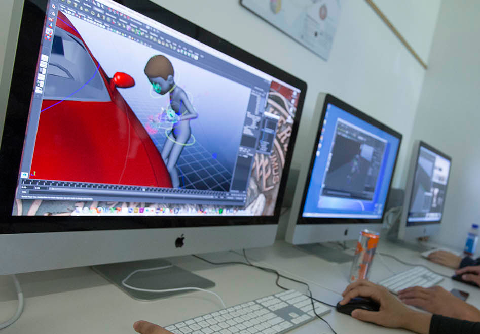 Student working on a 3d imaging program