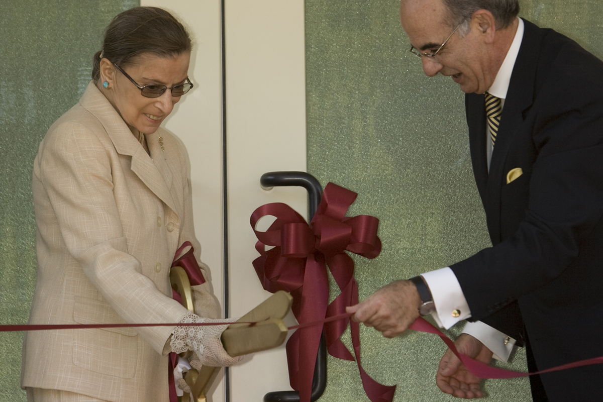 Justice Ruth Bader Ginsburg and Dean Symeon Symeonides ribbon-cutting ceremony