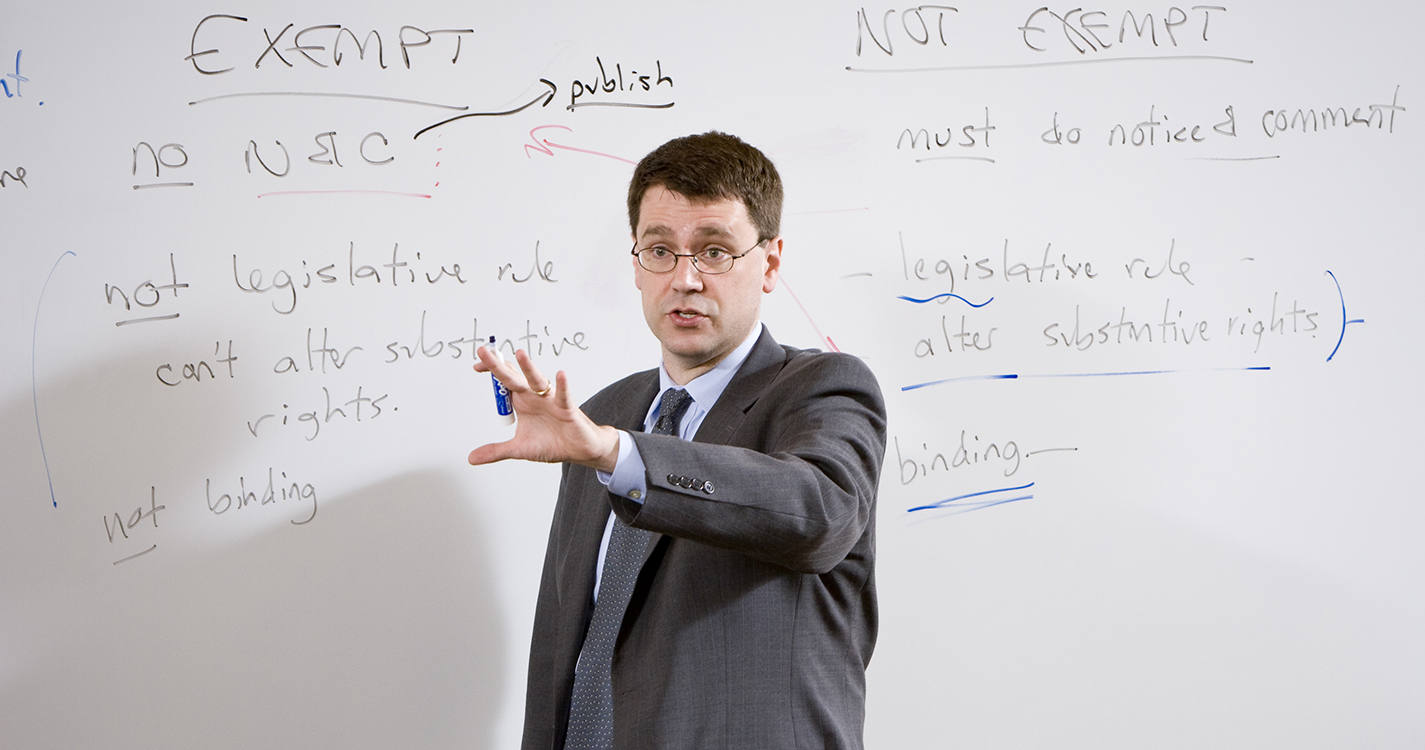 Law Prof. Jeff Dobbins was quoted in an Oct. 18 Portland Tribune story. He teaches civil procedure at Willamette Law.