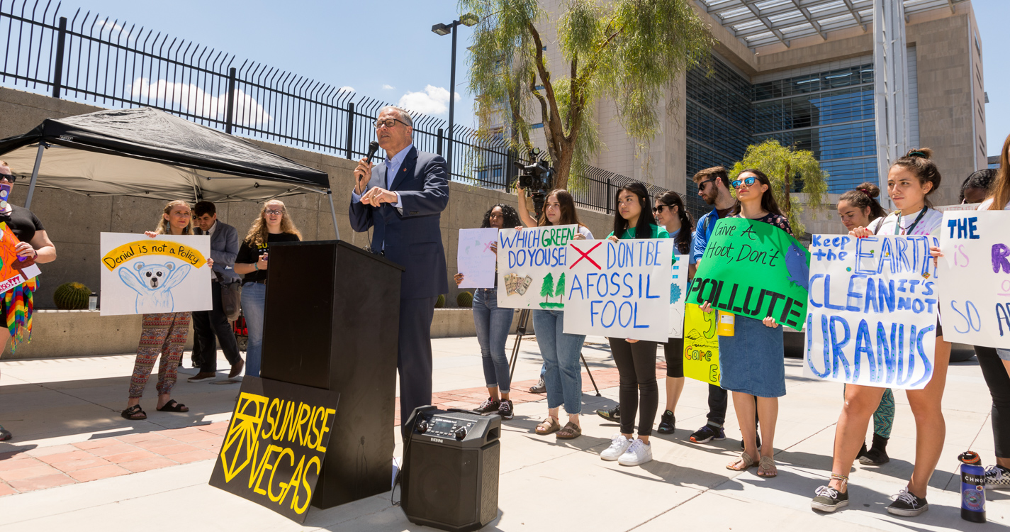 Inslee addresses student-led climate rally