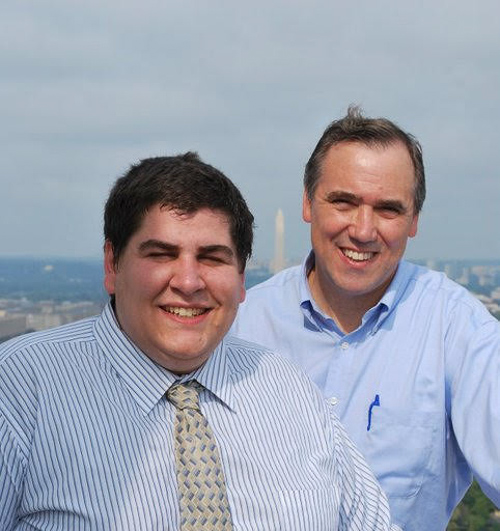 Jamal Raad '08 and Sen. Jeff Merkley