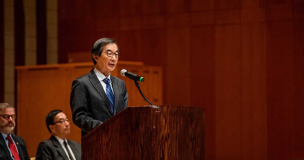 TIUA President, Hiroshi Takahashi speaks at the ASP closing ceremony.